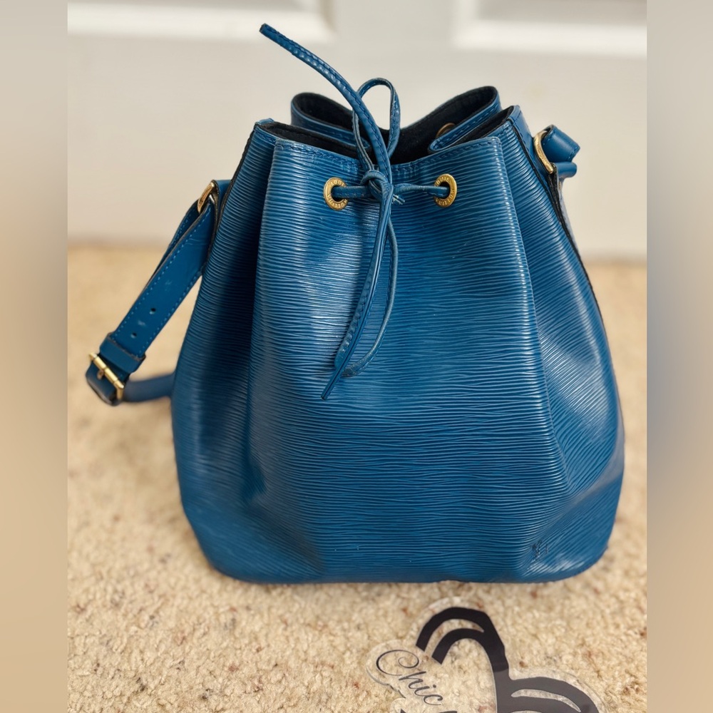 Lv Epi blue 💙